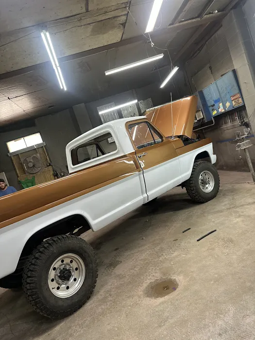 K & R Automotive 9