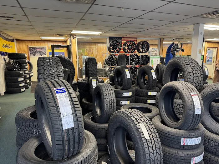 Flynn's Snyder Tire & Auto Service 2