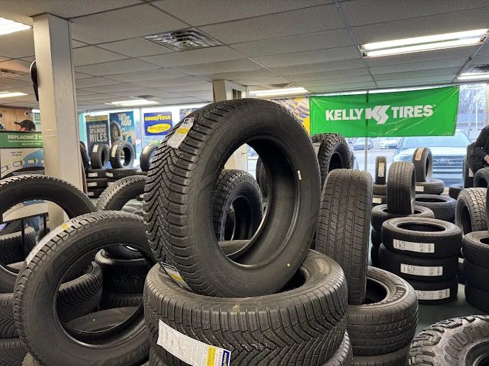 Flynn's Snyder Tire & Auto Service 4