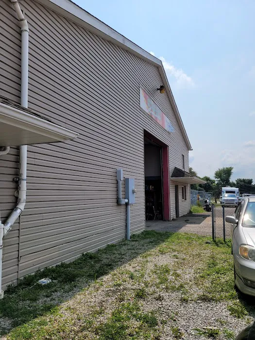 De Frank & Son Auto Body 1