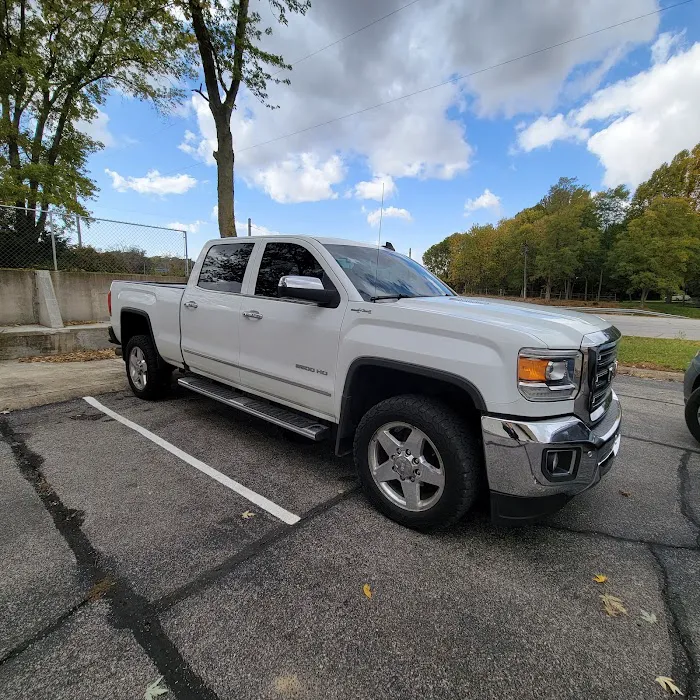Kyree's Window Tinting & Films 6