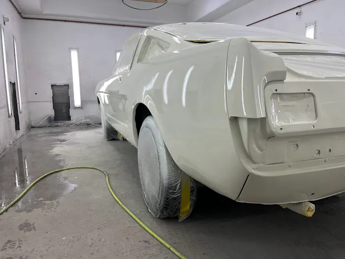 Lawless Auto Body LLC 3