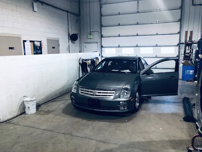 Tom & Ed's Autobody of Crown Point 9