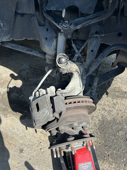 Extreme Truck Repair 1