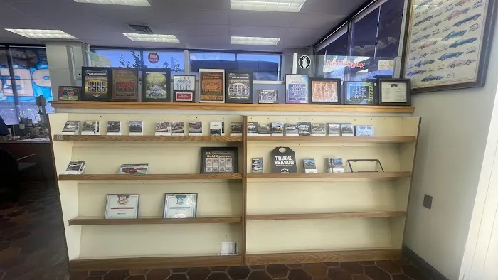 Tyler Chevrolet Service Center 7
