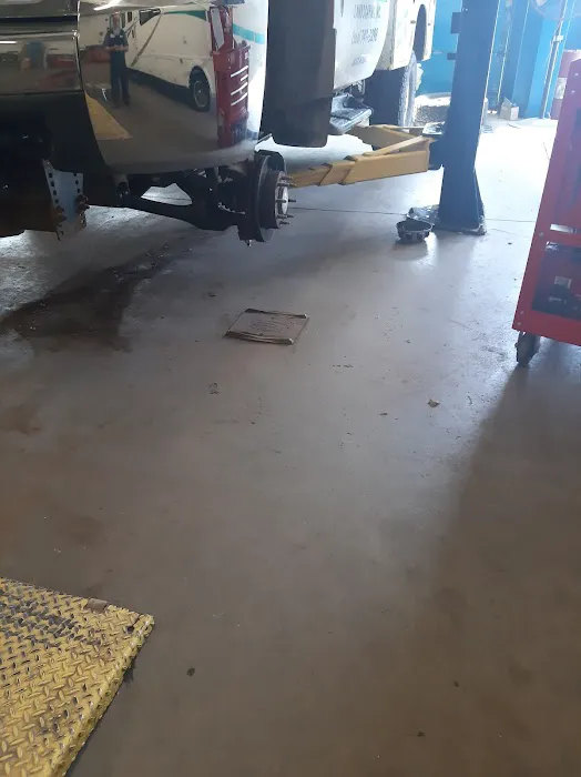 Kelley Body Shop - Downtown 7