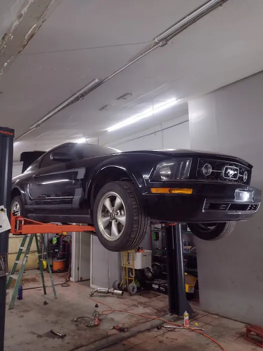 Busted Knucklez Auto Repair & Sales LLC 2