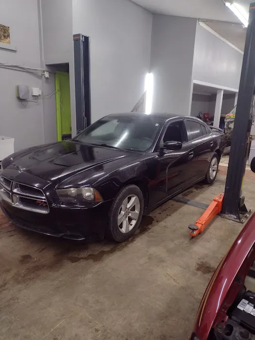Busted Knucklez Auto Repair & Sales LLC 6