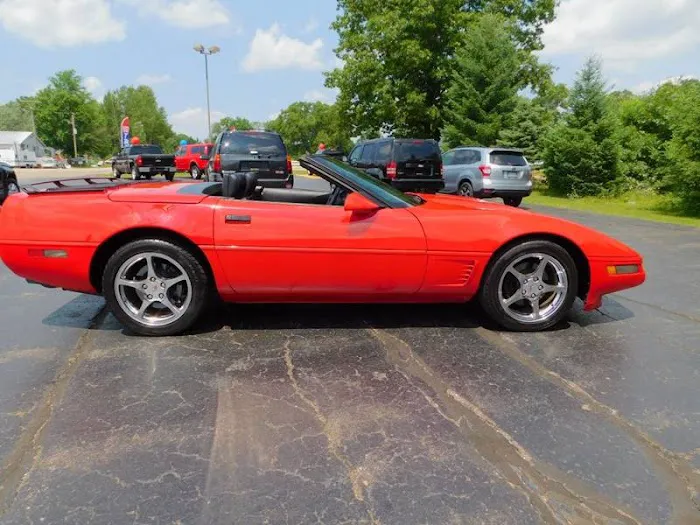 Schoolcraft Auto Body 0