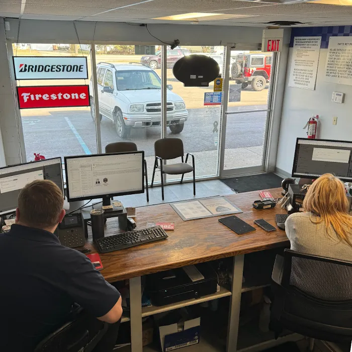 Chuck's Garage Lansing 6