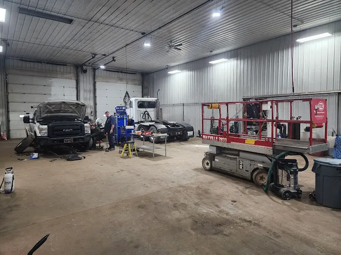 Gibson's Heavy Truck Repair 0