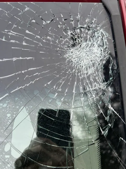 Pillars Auto Glass 8
