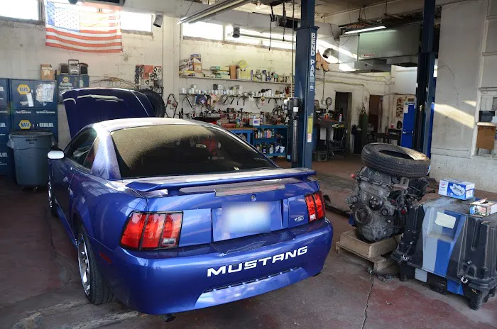 Donnies Auto Repair 0