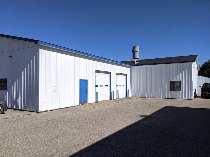 Broadmoor Motors Auto Body 0