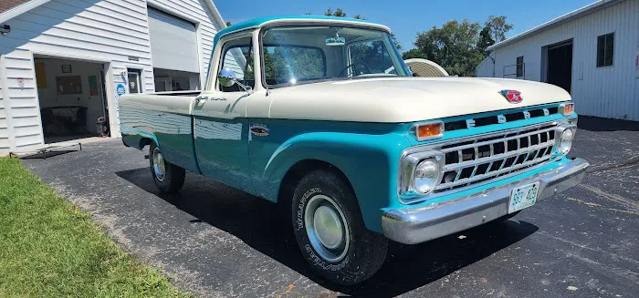 TJ's Custom Garage 1