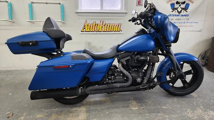 TJ's Custom Garage 4