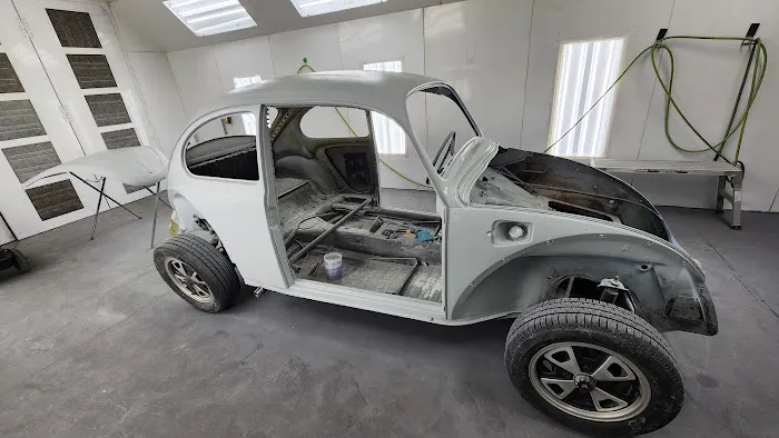 TJ's Custom Garage 8