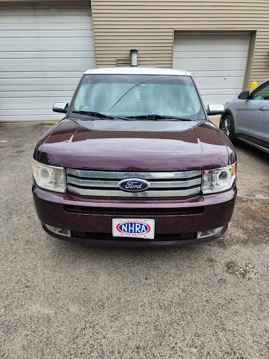 Ed's Body Shop of Caledonia 0