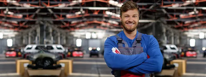 Nyenhuis Collision Center 0