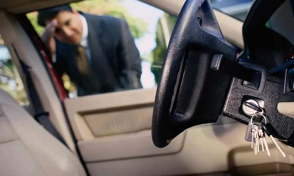 What to Do If Your Car Locks the Keys Inside: Effective Solutions and Tips