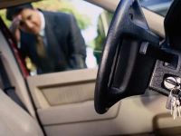What to Do If Your Car Locks the Keys Inside: Effective Solutions and Tips