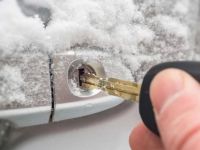 What to Do If Your Car Locks You Out on a Cold Night