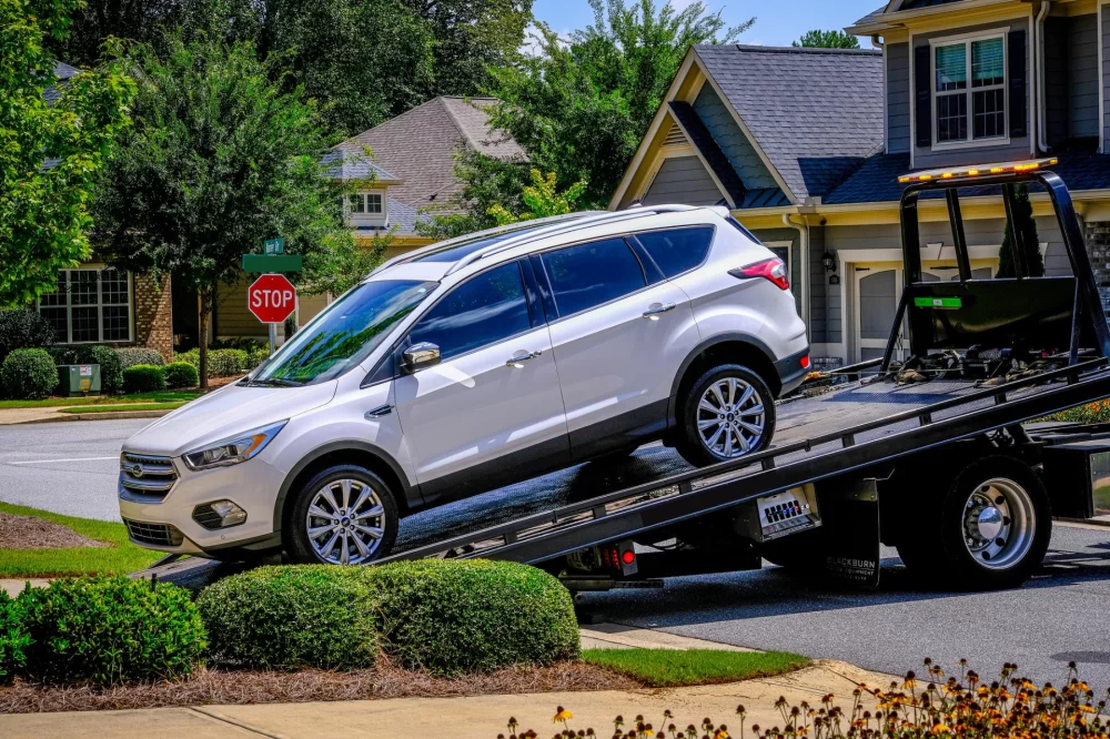 Fast Towing Services for Stalled Vehicles: Quick and Reliable Roadside Assistance