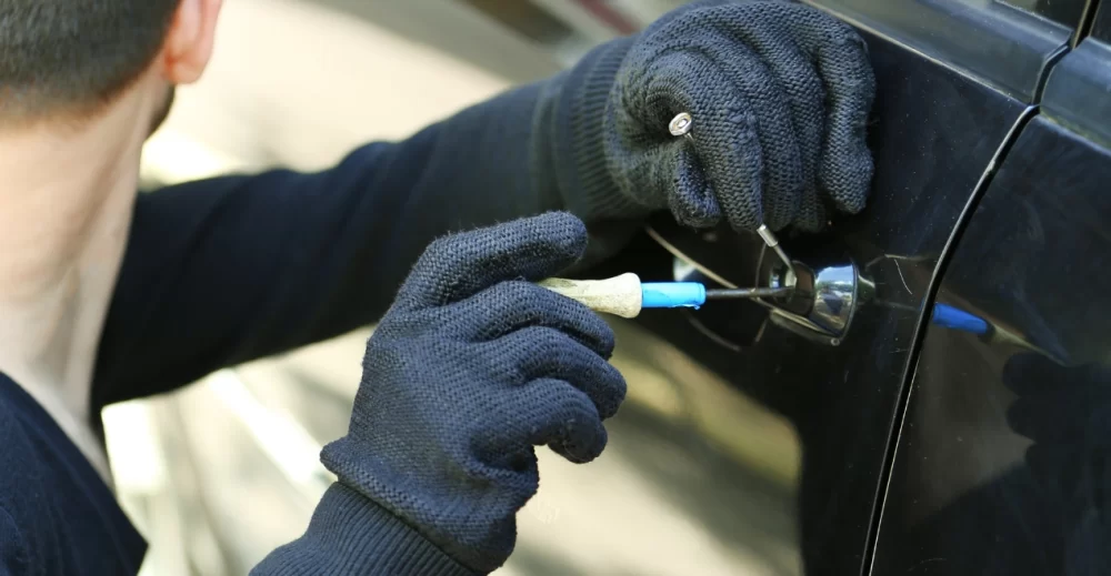How to Handle a Car Lockout Situation: Quick Steps to Regain Access
