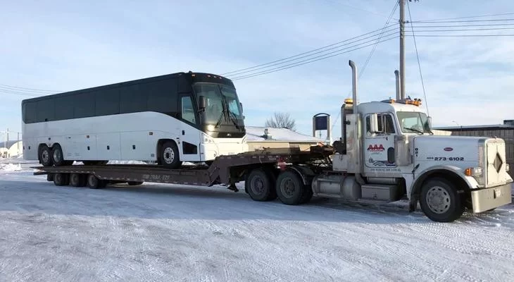 Heavy-Duty Towing for Trucks: What You Need to Know About Towing Large Vehicles