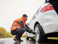 Essential Tips for Using Roadside Assistance Apps on the Road Effectively
