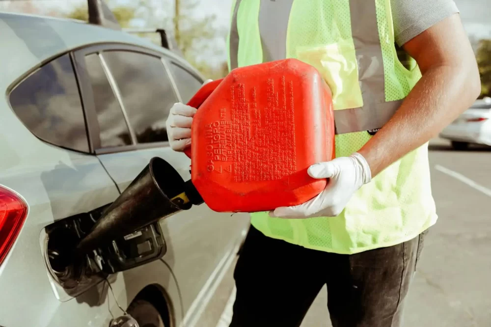 How to Call for Emergency Fuel Delivery Services and Get Help Fast