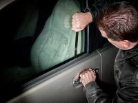 How to Solve Car Lockout Issues on Long Trips - Essential Tips for Road Safety