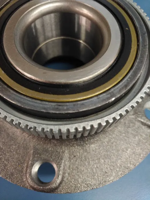 Detroit Axle 7