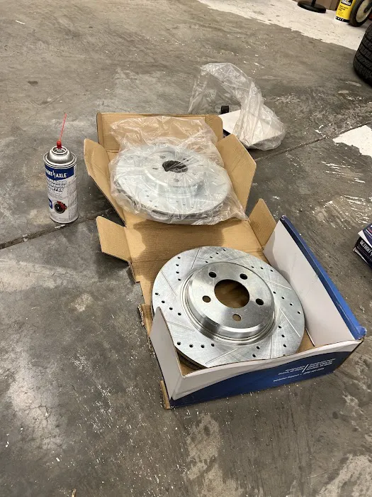 Detroit Axle 9