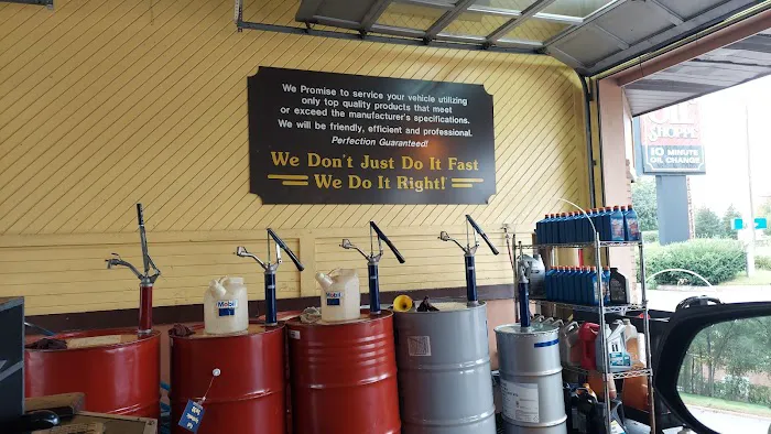Uncle Ed's Oil Shoppe 0