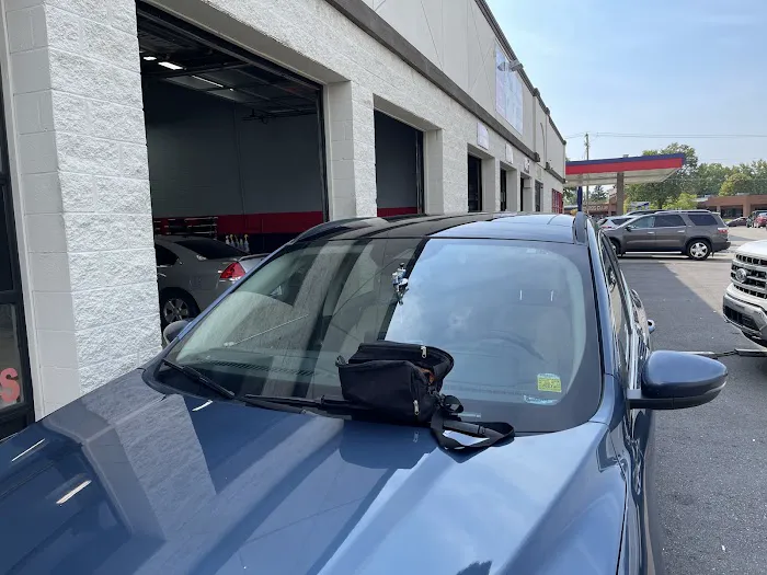 Golden Star Auto Glass 2