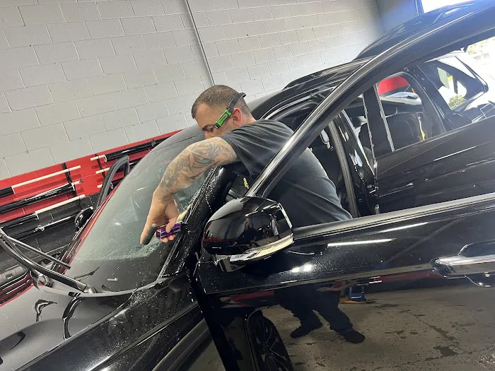 Golden Star Auto Glass 5