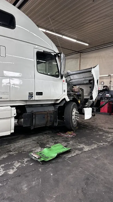 VIP Xpress Auto & Truck Service 0