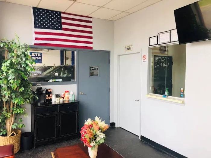 The Brothers Auto Center 2