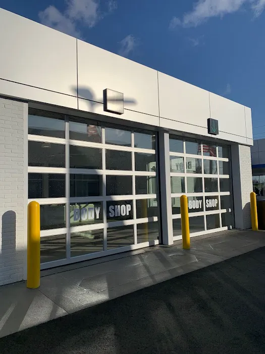 Serra Chevrolet Body Shop 6