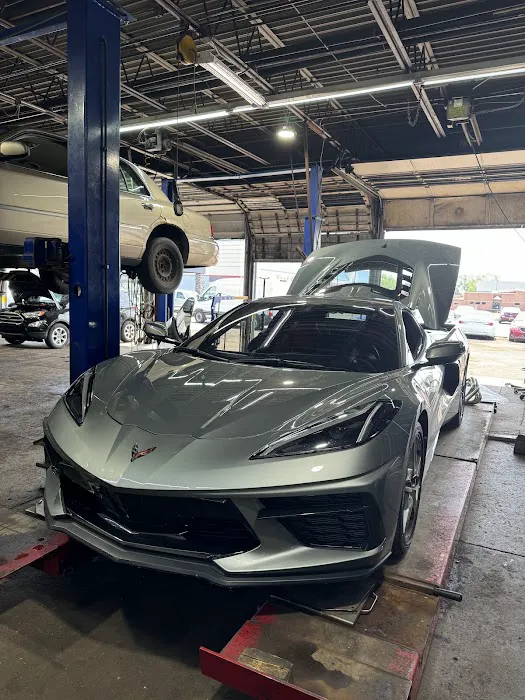 DETROIT TIRE & Mufflers 7