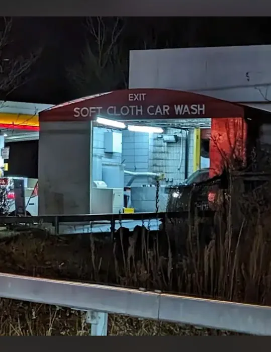 4 Seasons Car Wash 1