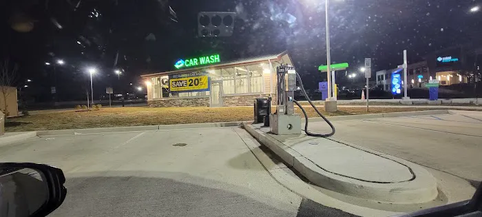 Royal Farms Car Wash 2