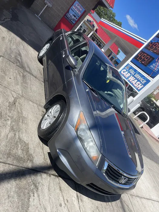 Final Touch Car Wash & Detailing 4