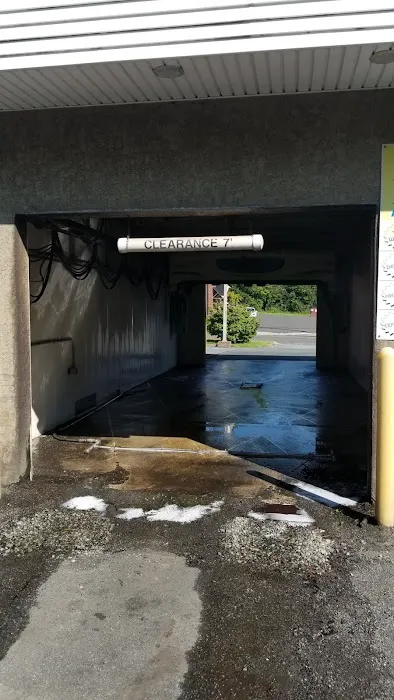 Diamond Brite Car Wash 1