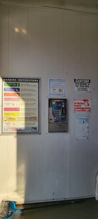 Spruce Street Carwash 0
