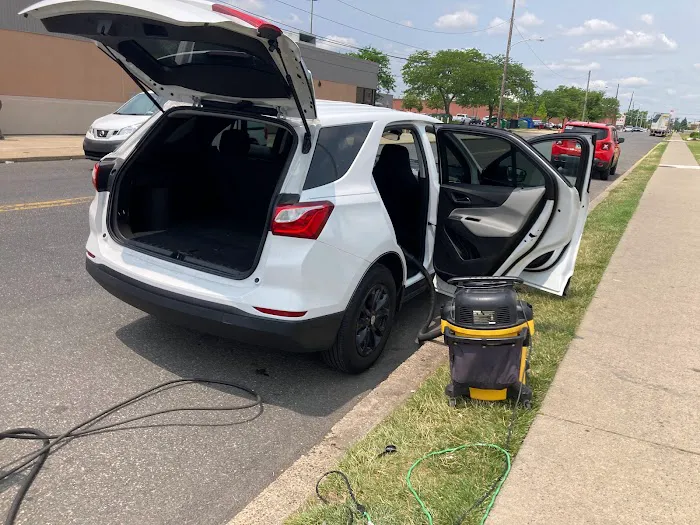 Mobile Car Wash & detailing 5