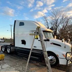 R Y M CAR WASH TRUCKWASH ico