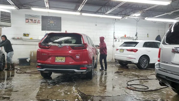 El Primo Car Wash 9