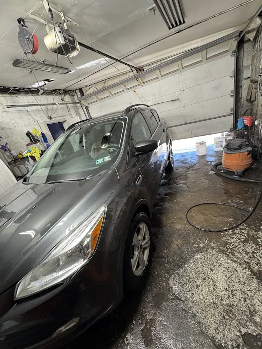Manny’s hand car wash and auto details 8